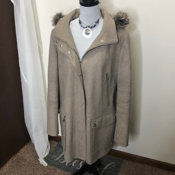 Anna faux fur trimmed tan wool pea coat size XL - Picture 1 of 11